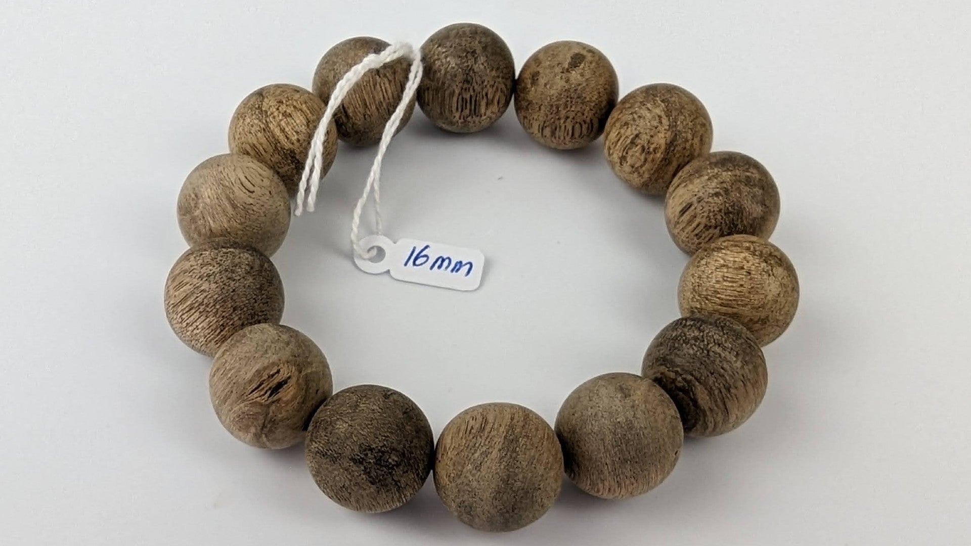 WMB Wild Merauke Agarwood bracelet 21 g light-polished 14 beads 16mm -