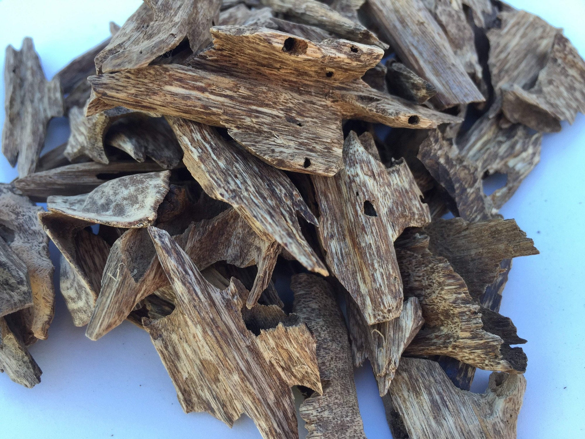 Wild Agarwood Chips Do Xi A+ Quang Ngai -