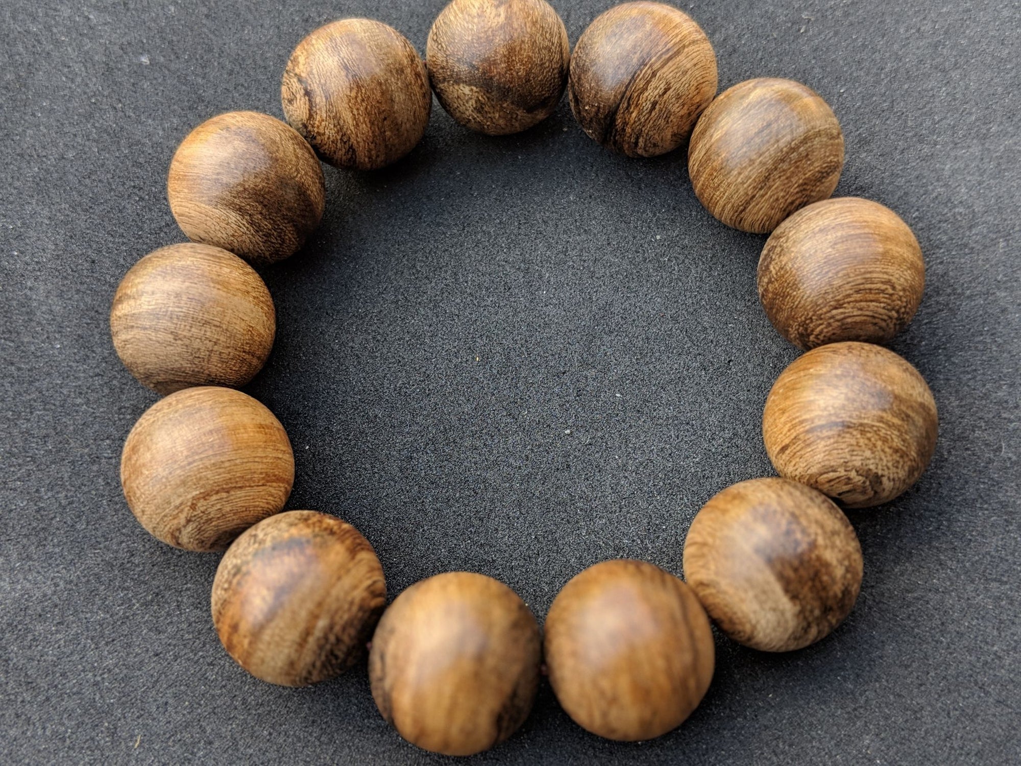 Multiple Wild Agarwood bracelets weight around 25g 18mm -