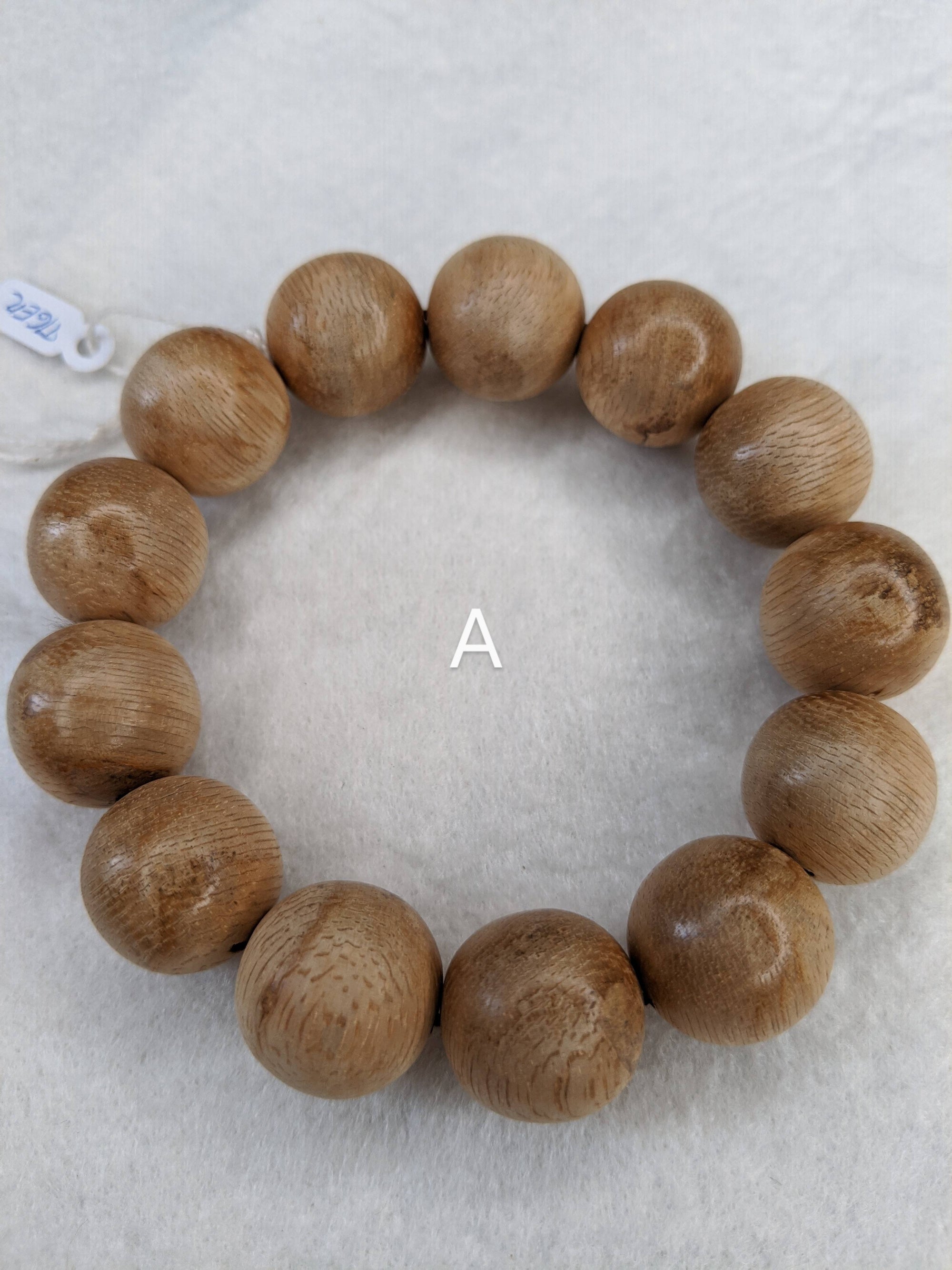 Light Resin Tigerwood Wild Agarwood Bracelet 13 beads 15g 18mm - Pattern A