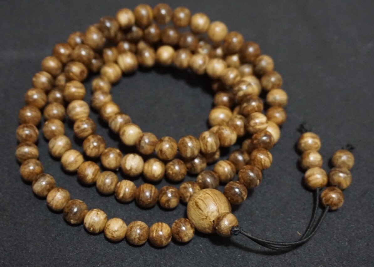 Wild Borneo Agarwood 108 mala necklace and pendant silver covered -