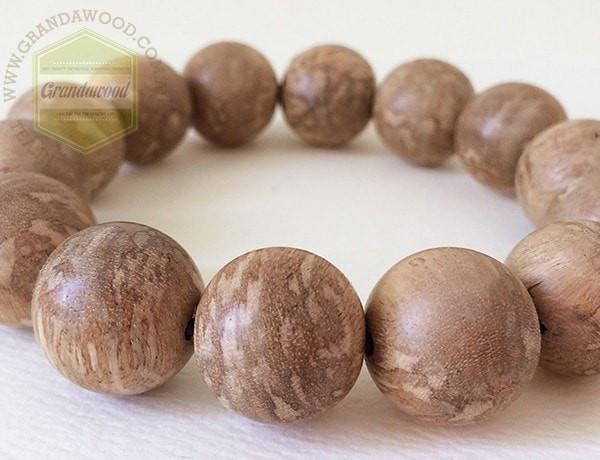 SOLD- Wild natural aromatic Malaysia Agarwood bracelet -